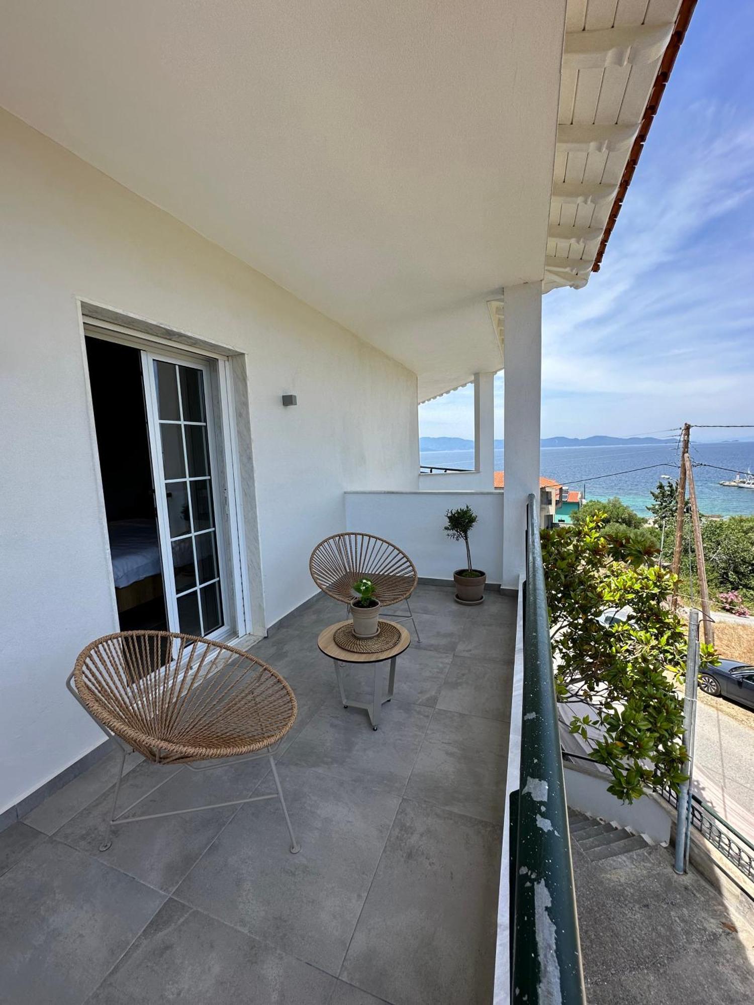 Villa Eleni Greece - Wonderful Sea View Studios Néa Róda Eksteriør bilde
